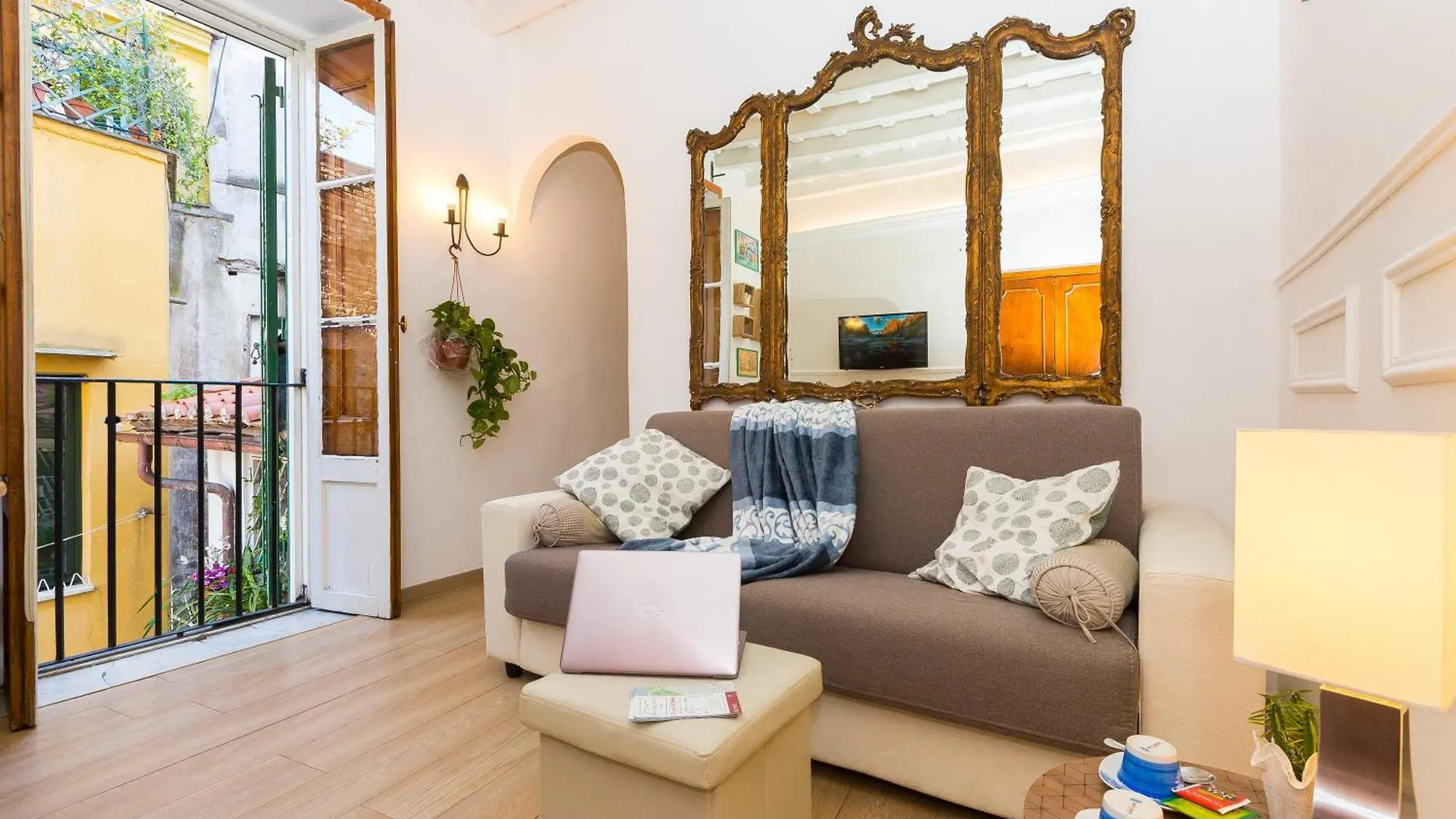 Boutique Domus Navona Librari Holiday home Rome
