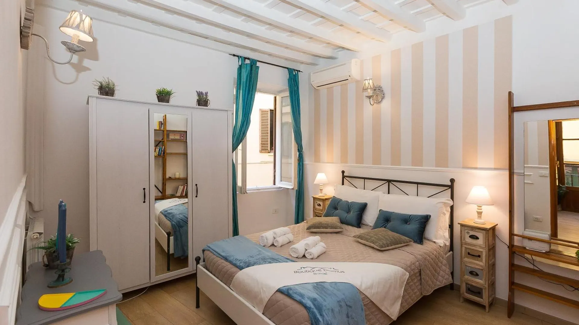 Boutique Domus Navona Librari contacts